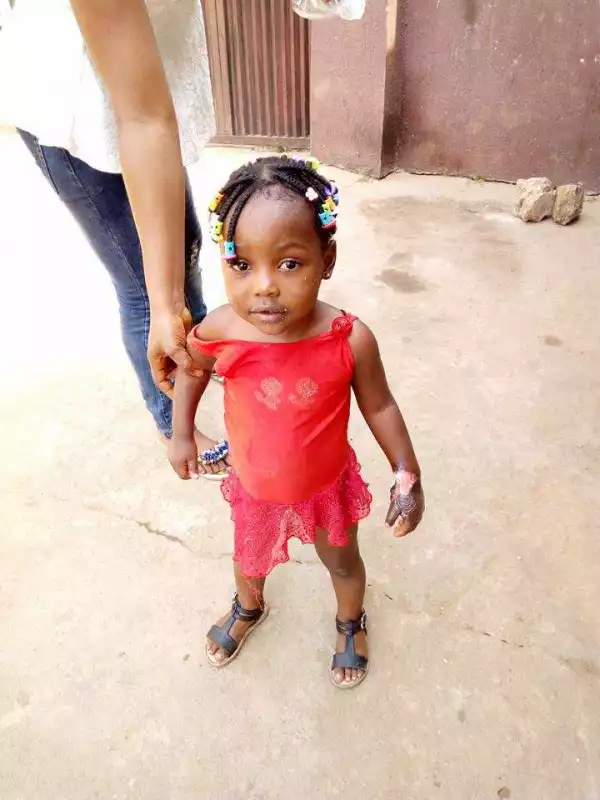 See what a mother did to her child to stop her from sucking her fingers (Photos)
